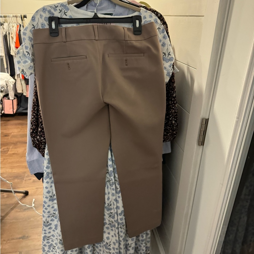 Dress pants loft like new